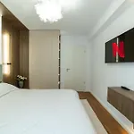 Storyland Aparthotel Brasov