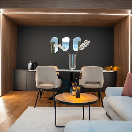 Storyland Lägenhetshotell Braşov