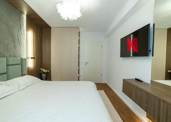 Storyland アパートホテル ブラショフ