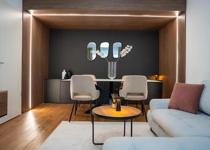 Storyland アパートホテル ブラショフ