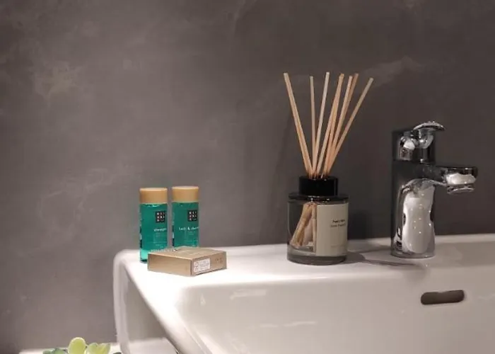 Storyland アパートホテル